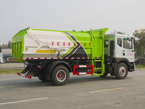 東風(fēng)D9掛桶垃圾車