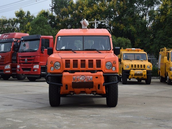 江特牌JDF5030TXUBAW6型巡邏車(chē)