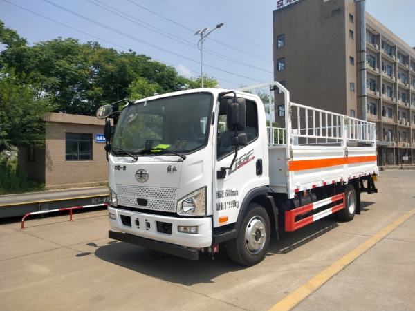 解放J6F虎VH氣瓶運輸車（黃牌)