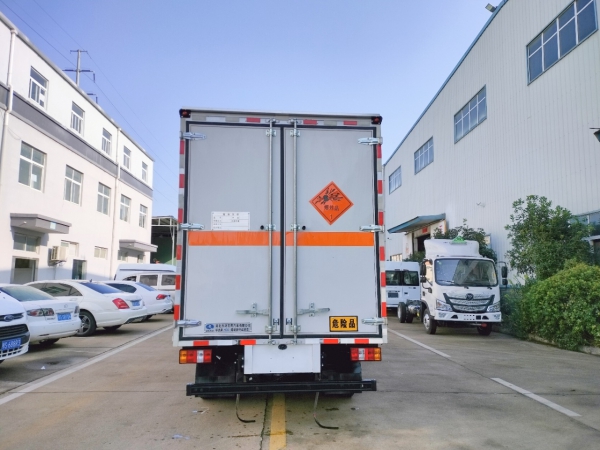 江鈴凱運(yùn)爆破器材運(yùn)輸車(chē)