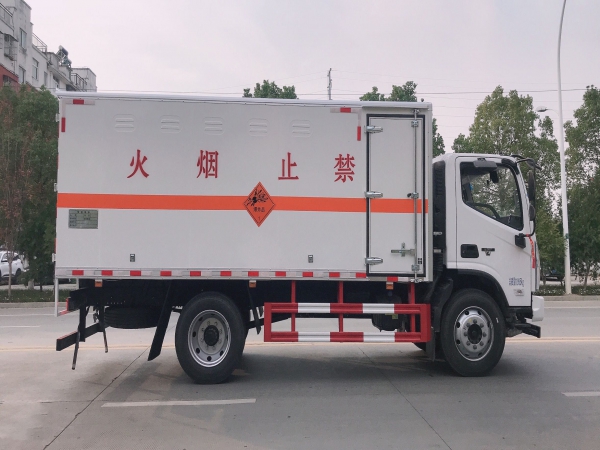福田奧鈴黃牌爆破器材運(yùn)輸車