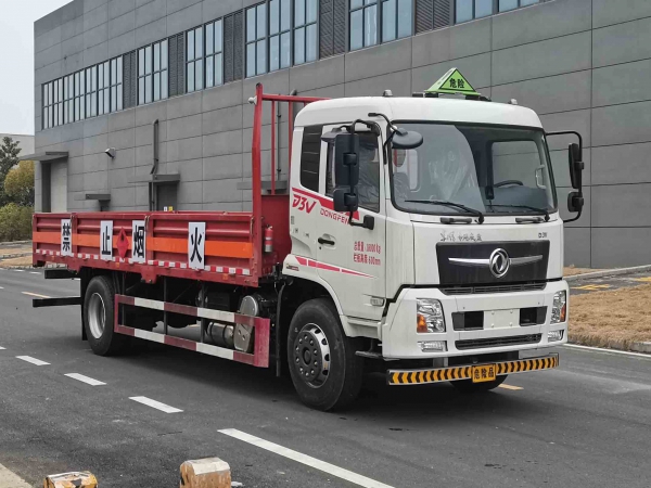 東風型D3V氣瓶運輸車