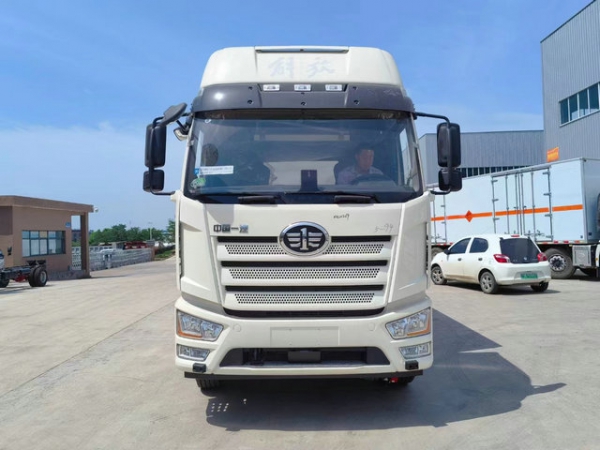 長(zhǎng)春解放J6民爆車