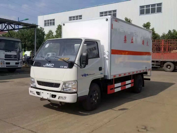 江鈴煙花爆竹運輸車（4.2米）