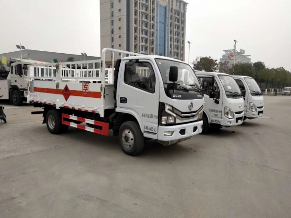 專威牌 東風多利卡 黃牌 氣瓶運輸車