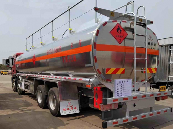 解放J6L 10噸油罐車(chē)