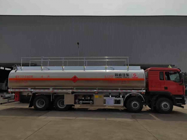 解放J6L 10噸油罐車(chē)