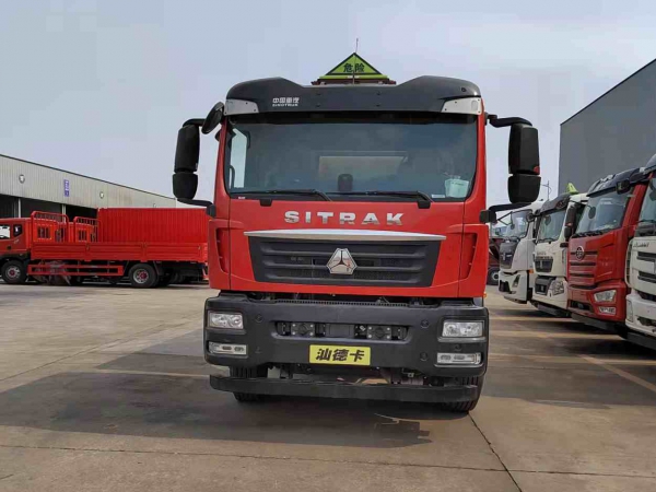 解放J6L 10噸油罐車(chē)